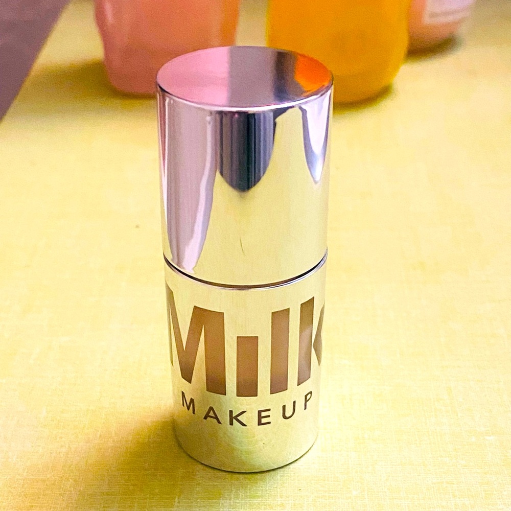 MILK Makeup FutureFluid Concealer 3N NWT